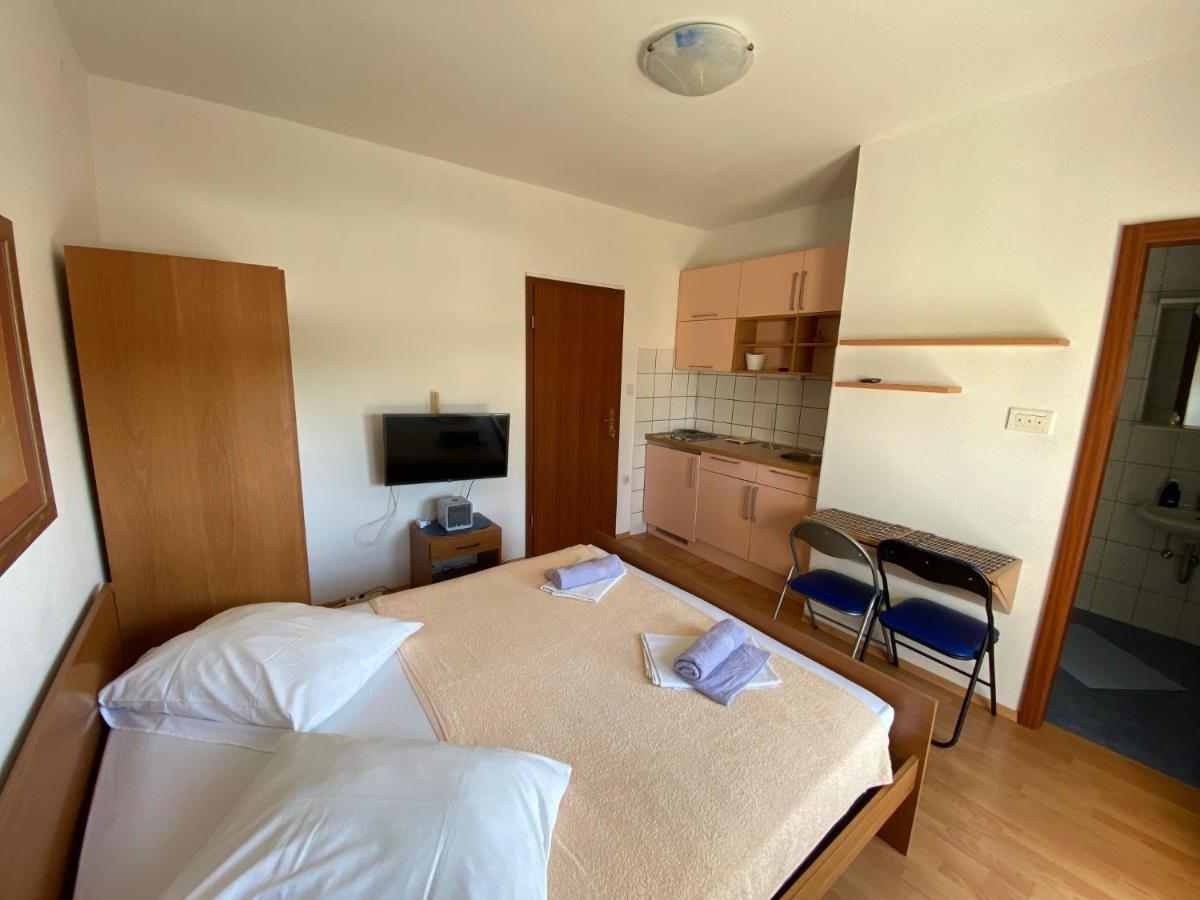 House Danica Apartments & Rooms Sukošan Extérieur photo